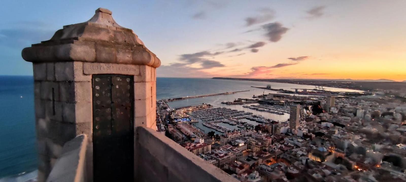 Alicante Beach And Center Екстер'єр фото